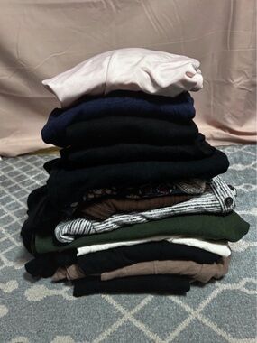 12 tops/tanks bundle